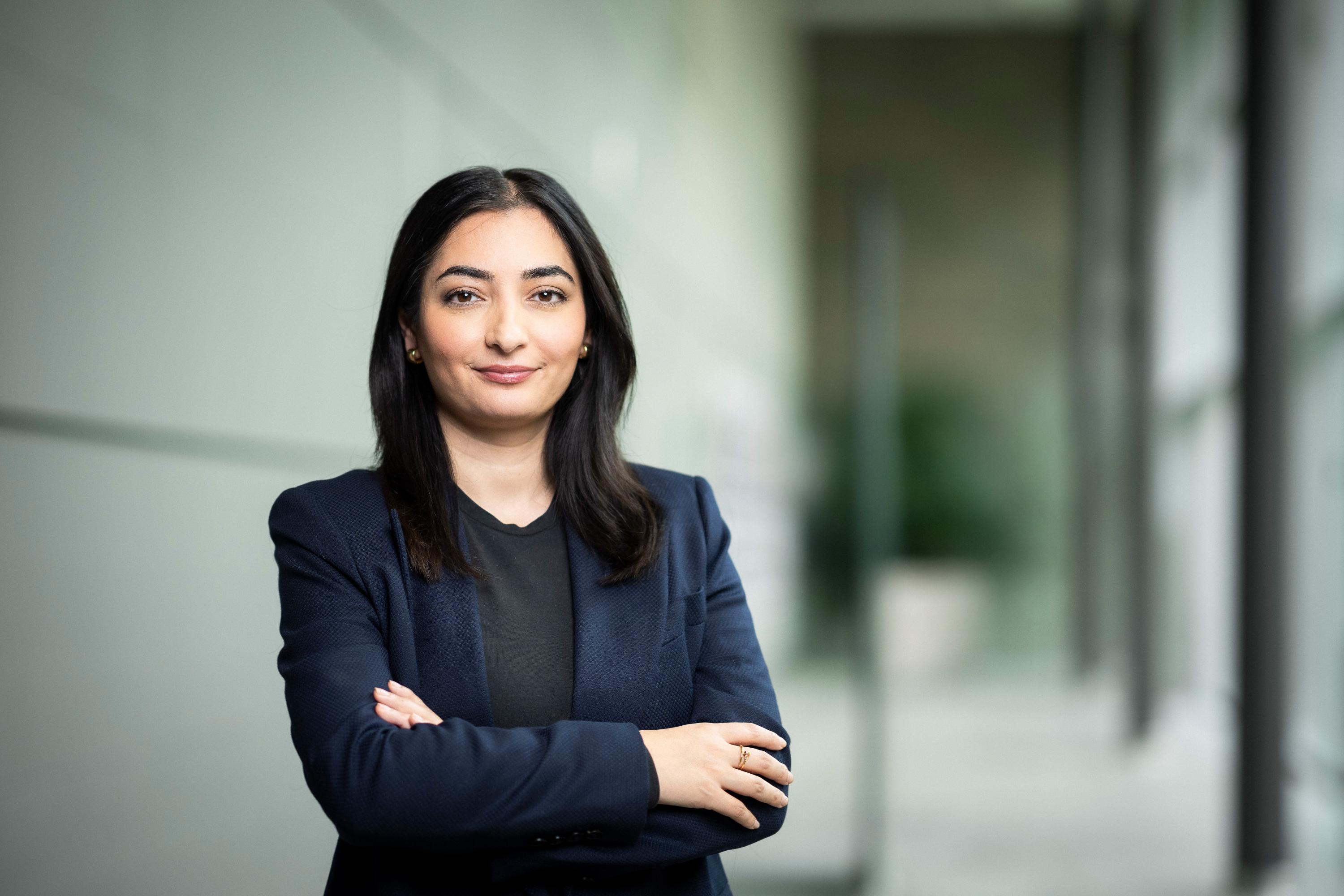 Porträt von Bundesministerin für wirtschaftliche Zusammenarbeit und Entwicklung Reem Alabali Radovan