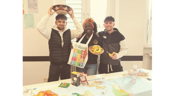 Schüler*innen beim Workshop "Lebensmittelverschwendung vermeiden und nachhaltig konsumieren"
